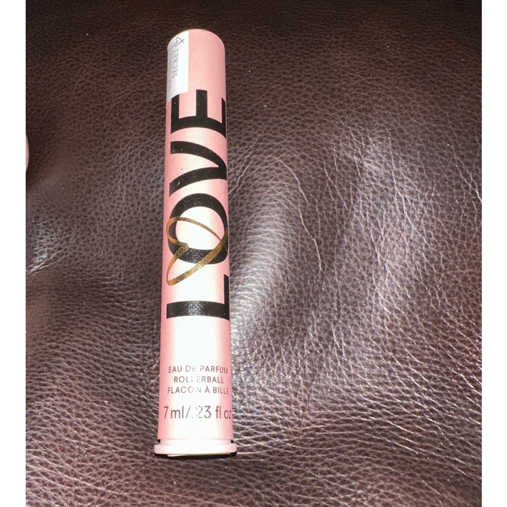 NWT VS PINK EAU DE PARFUM ROLLERBALL